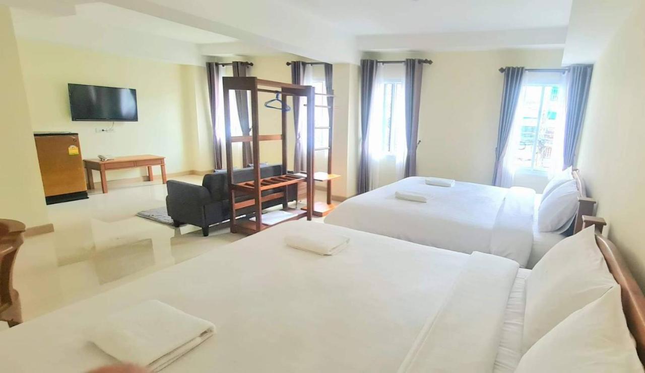 Canary House Rachawong คานารี่ เฮ้าส์ ราชวงศ์ Chiang Mai Exteriör bild