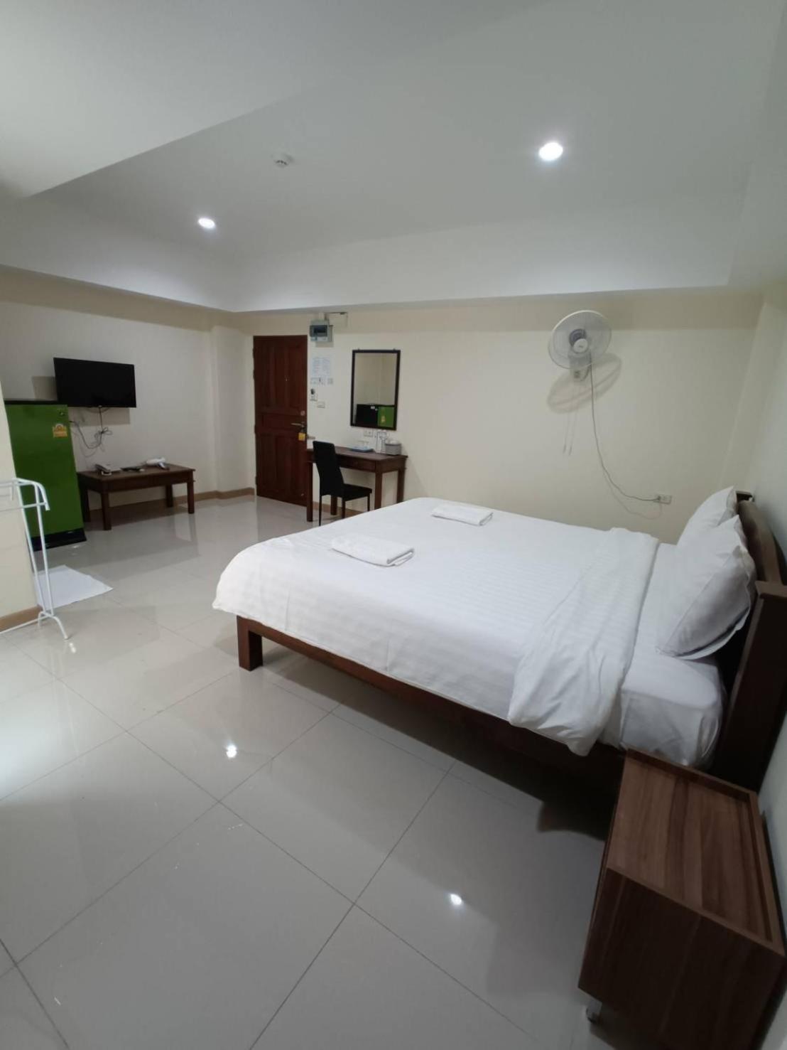 Canary House Rachawong คานารี่ เฮ้าส์ ราชวงศ์ Chiang Mai Rum bild