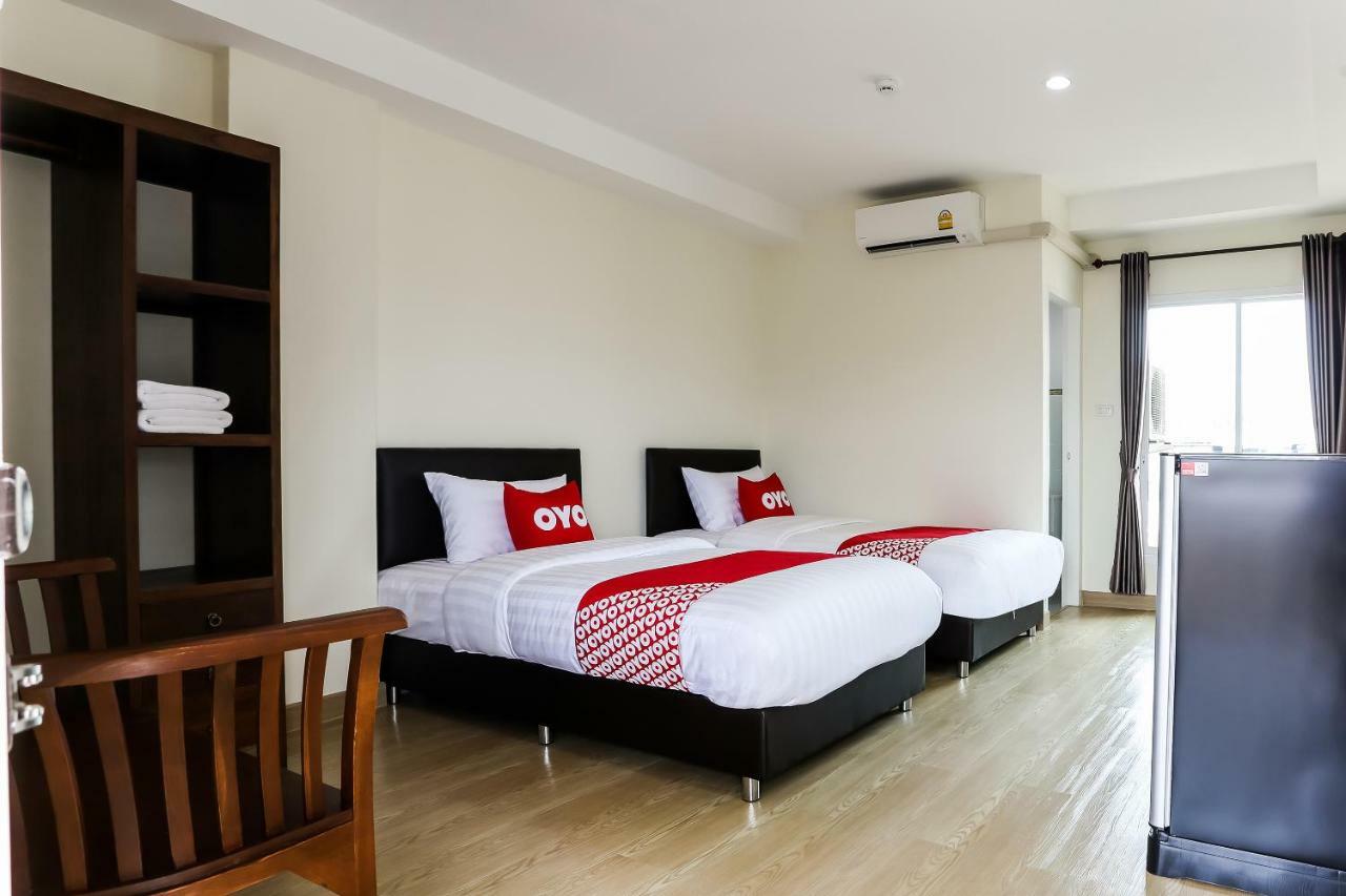 Canary House Rachawong คานารี่ เฮ้าส์ ราชวงศ์ Chiang Mai Exteriör bild