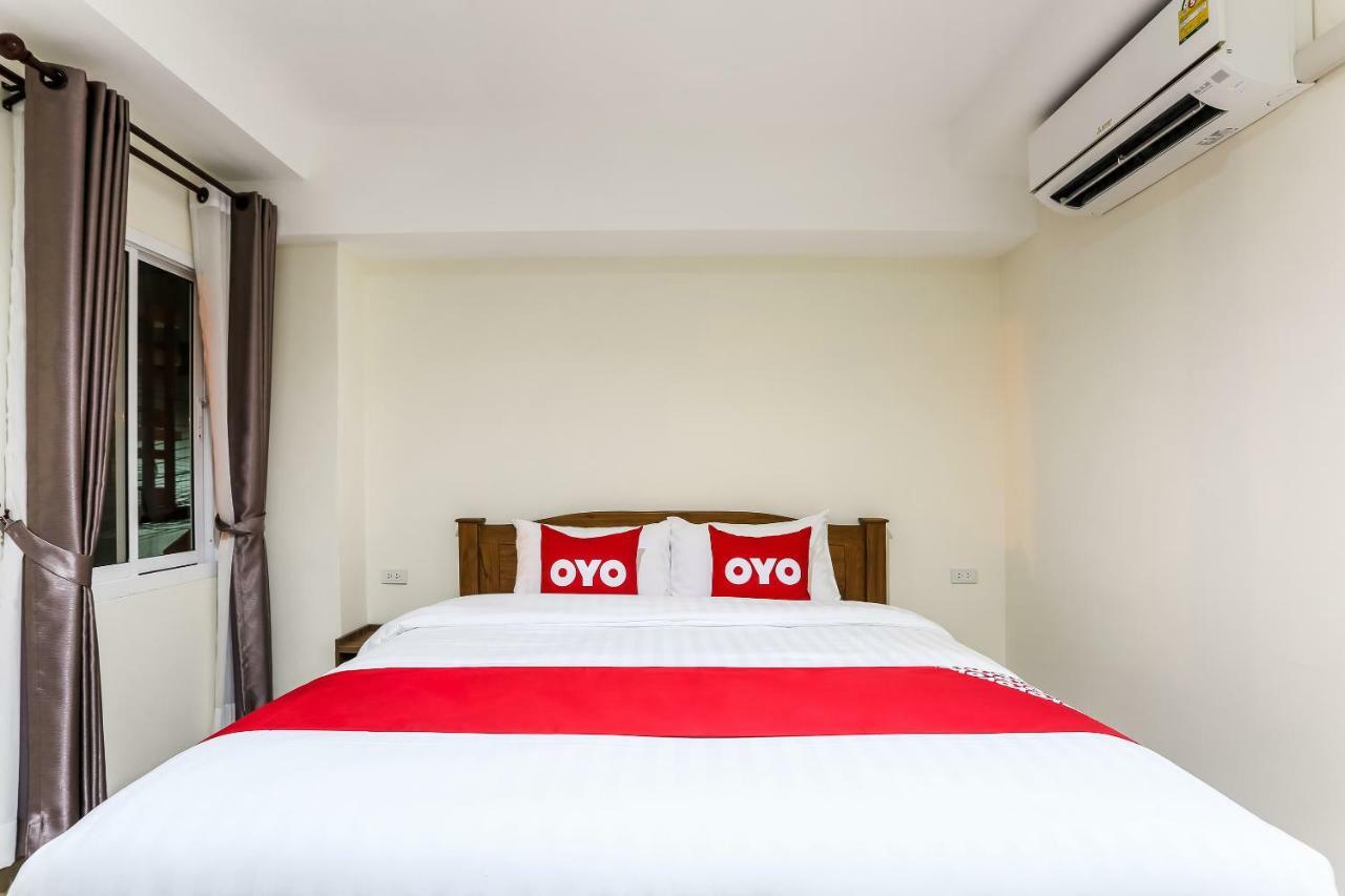 Canary House Rachawong คานารี่ เฮ้าส์ ราชวงศ์ Chiang Mai Exteriör bild